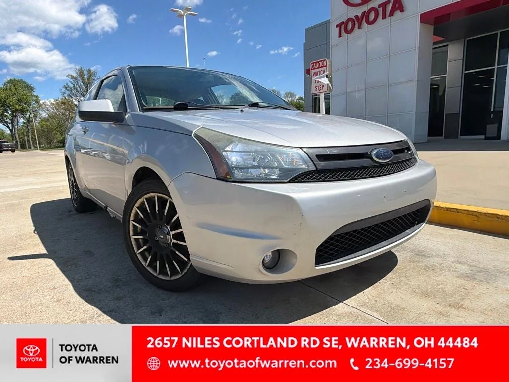 2009 Ford Focus SES's photo