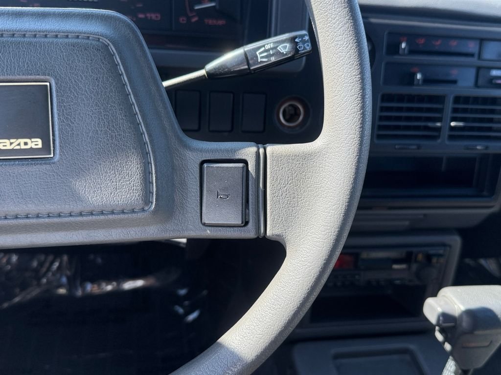 Used 1990 Black Mazda Truck image 11