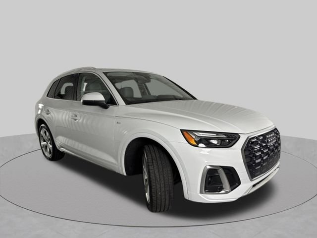 Used 2022 White Audi 45 S line Premium image 4