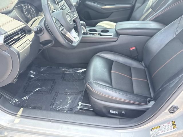 Used 2021 Silver Nissan 2.5 SR image 19