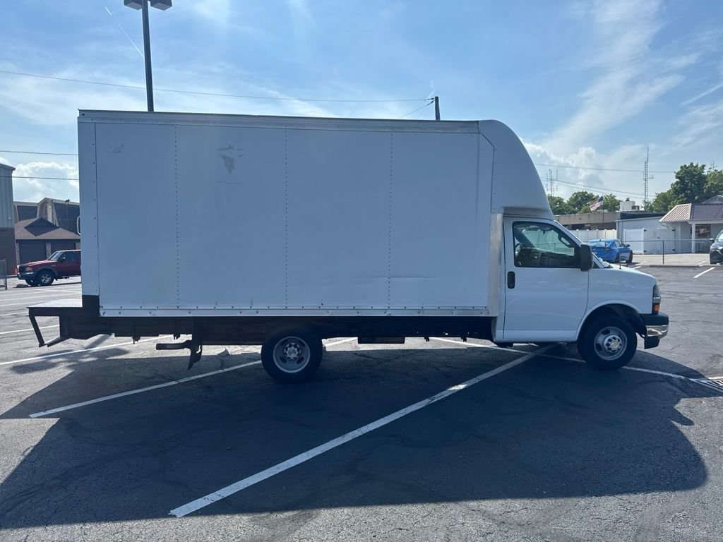 Used 2017 White Chevrolet Work Van image 2