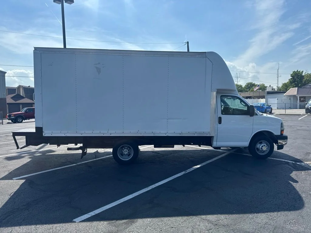 Used 2017 Summit White Chevrolet Work Van image 2