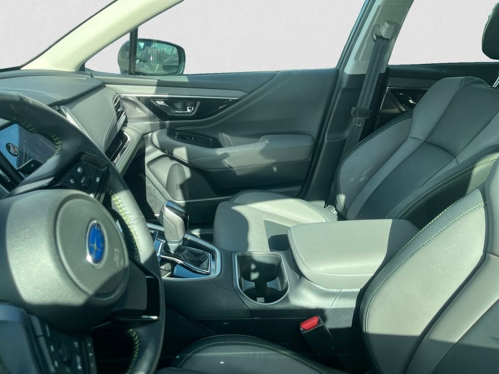 Used 2025 Gray Subaru Onyx Edition image 5