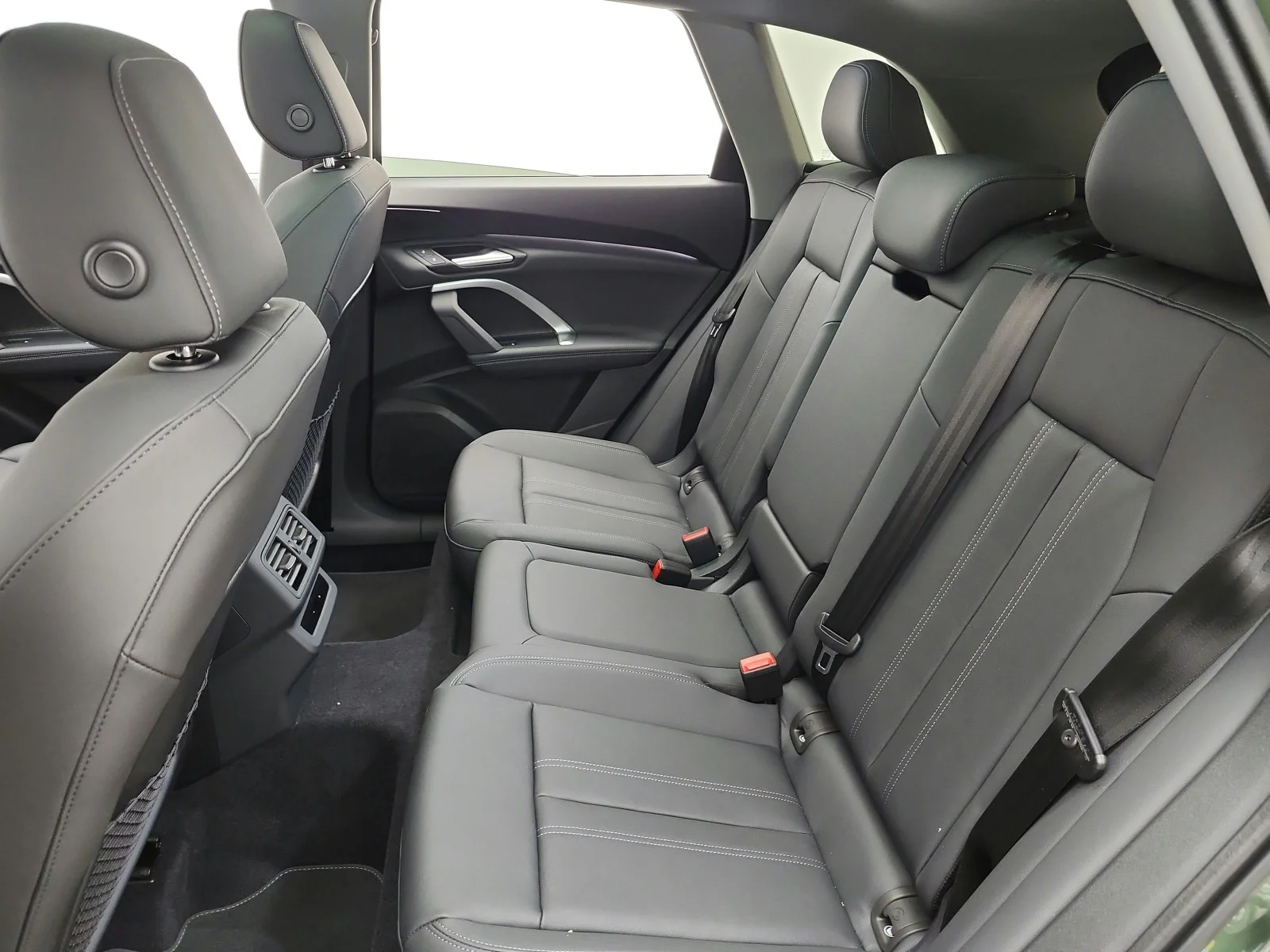 New 2026 District Green Metallic Audi Premium 2.0 TFSI quattro image 11