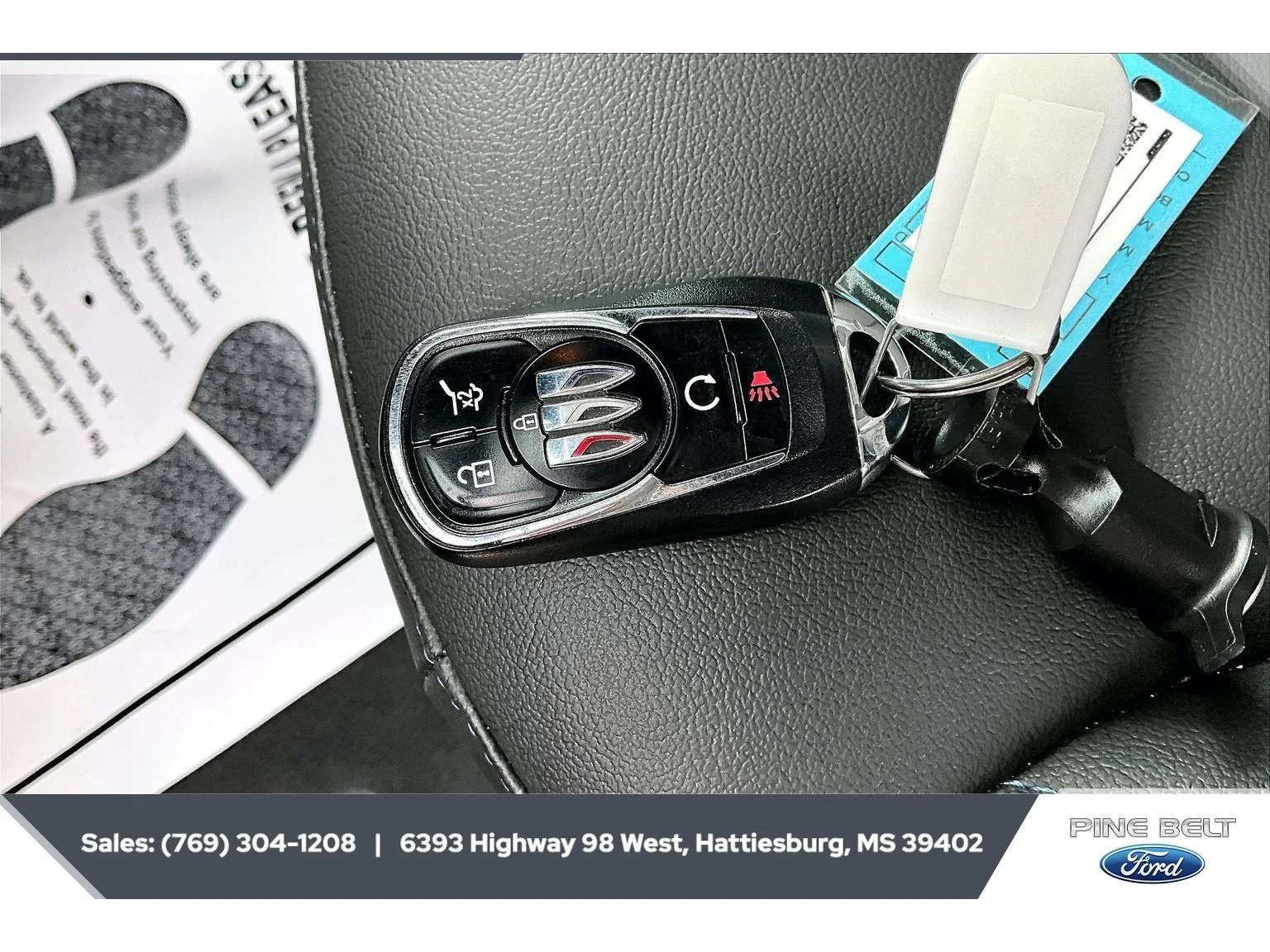Used 2024 Ebony Twilight Metallic Buick Sport Touring image 9