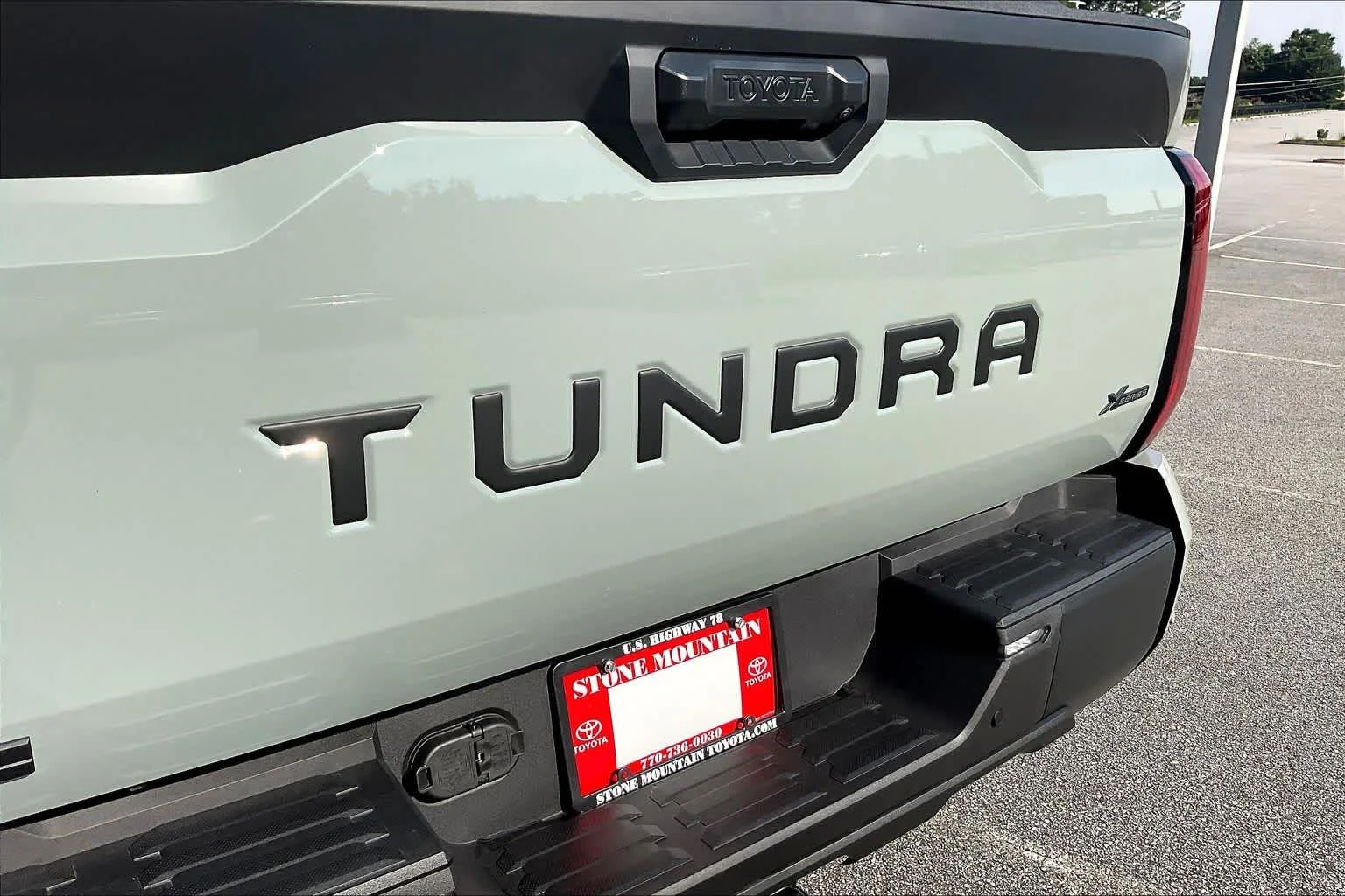 New 2026 Lunar Rock Toyota SR5 image 15