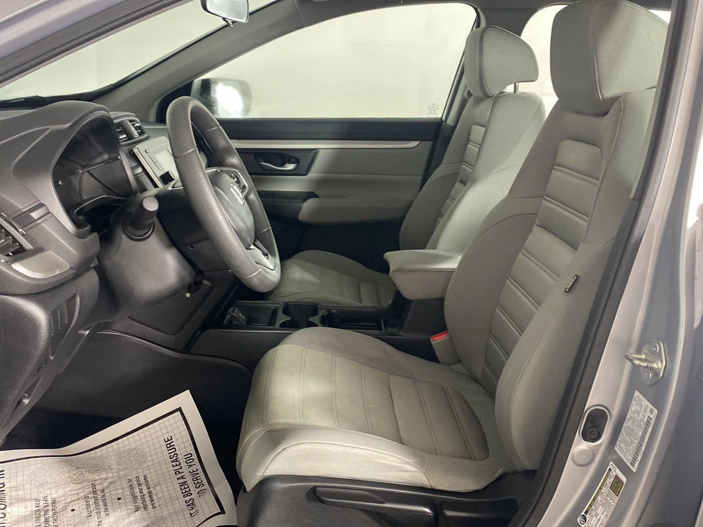 Used 2018 Lunar Silver Metallic Honda LX image 25