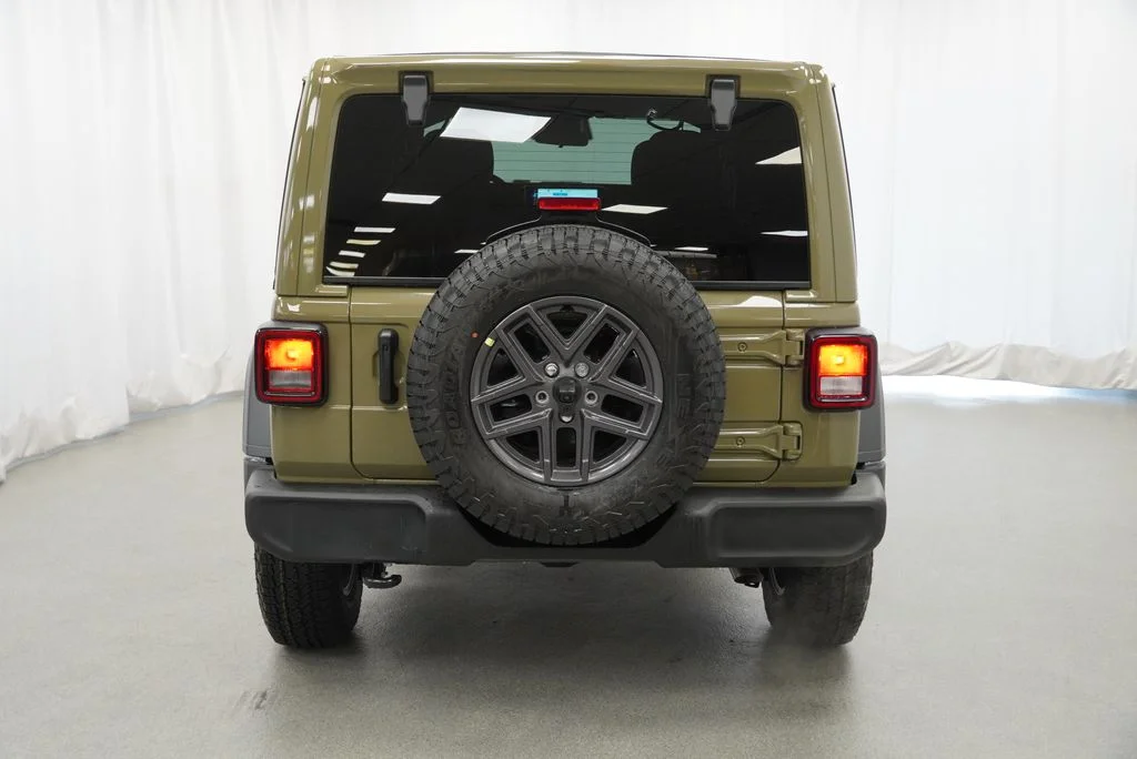 New 2027 41 Paint Jeep Sport image 10