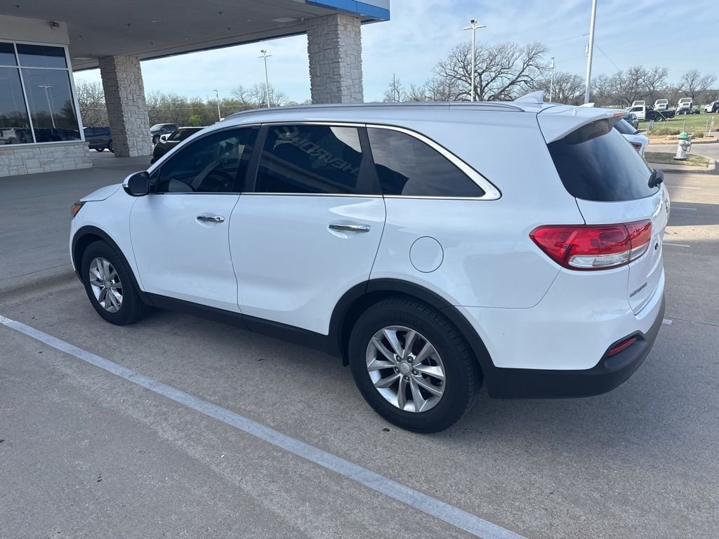 Used 2016 Kia Sorento LX with VIN 5XYPG4A57GG146718 for sale in Temple, TX