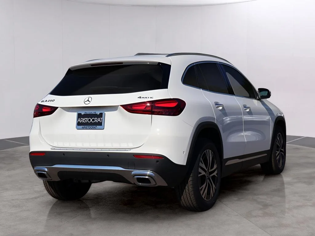 Used 2026 Polar White Mercedes-Benz GLA 250 image 5
