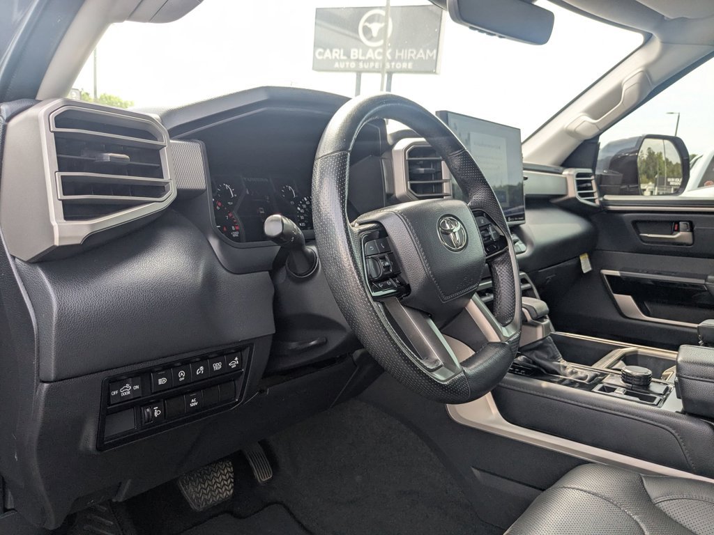 Used 2023  Toyota Limited image 13