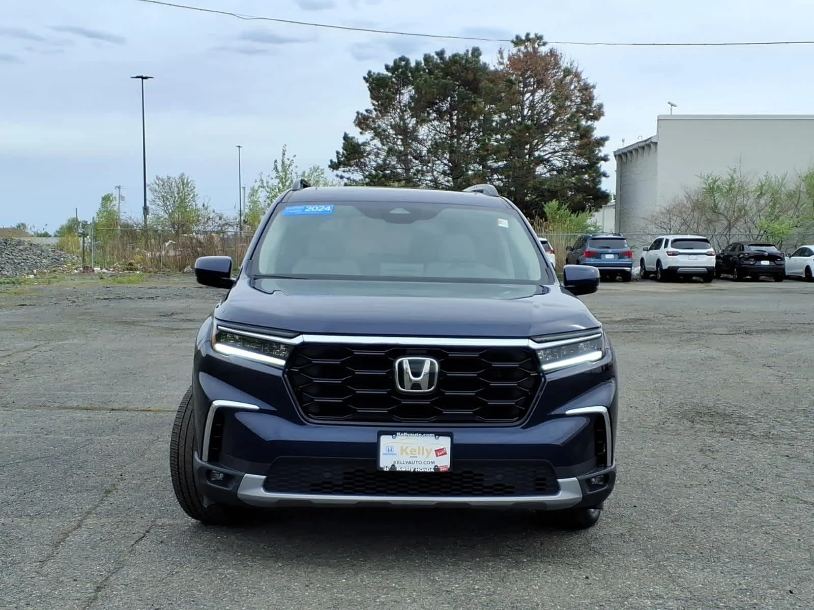 2024 Honda Pilot Touring - Photo 2