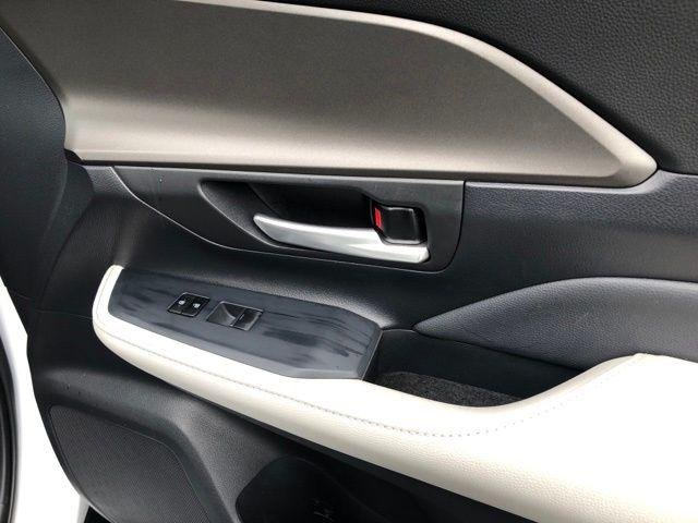 Certified Used 2024 WIND CHILL PEARL Toyota  image 16