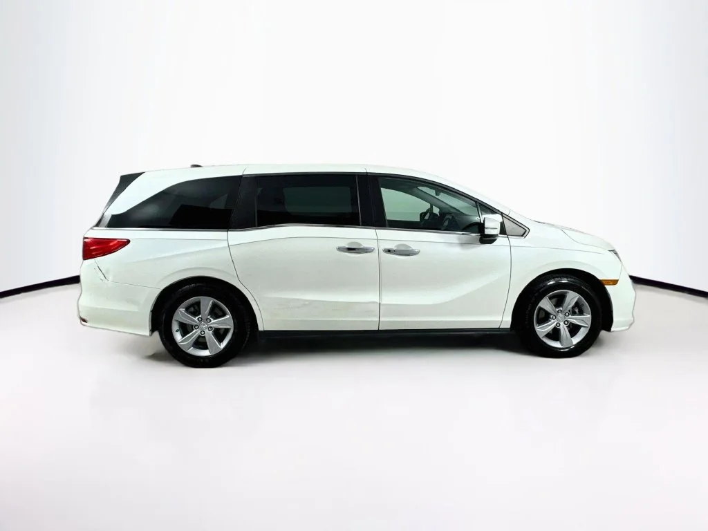Certified Used 2018 White Honda EX-L image 9