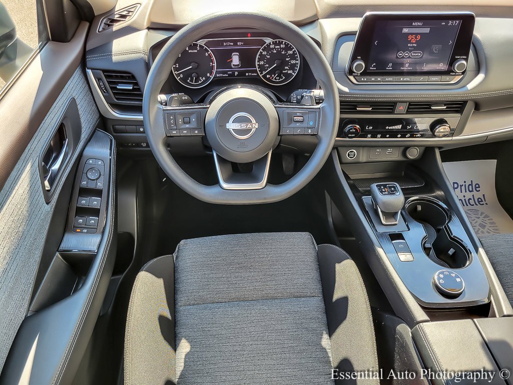Used 2023 Gun Metallic Nissan SV image 10