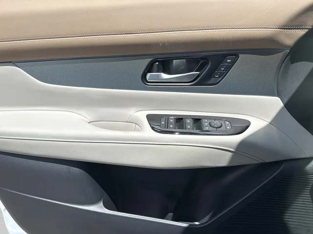New 2026 Everest White Pearl TriCoat Nissan Platinum image 29
