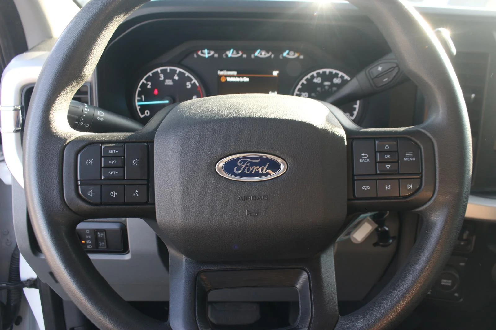 Used 2023 Oxford White Ford XL image 21