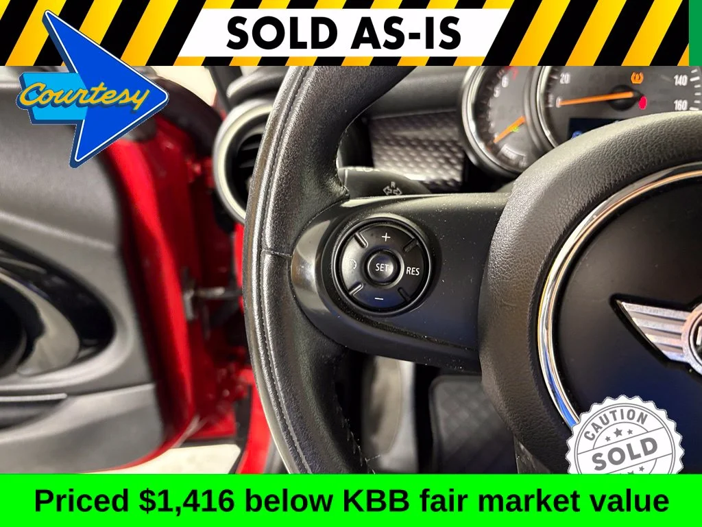 Used 2015 Red MINI Base image 19