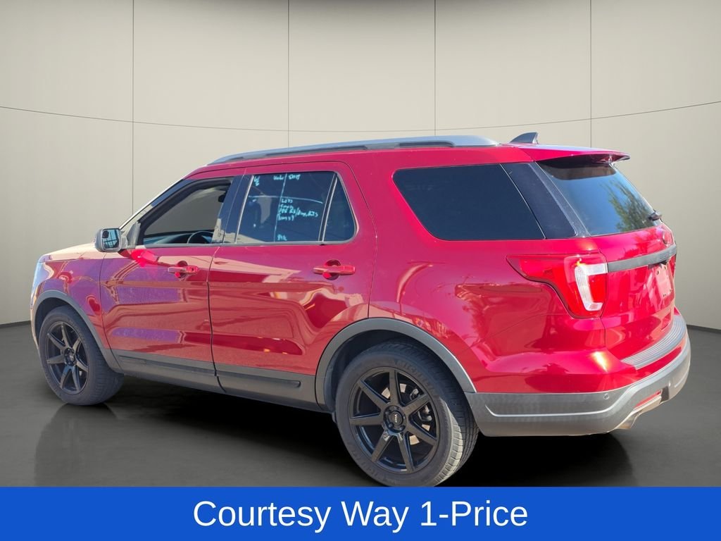 Used 2019 Red Ford XLT image 6