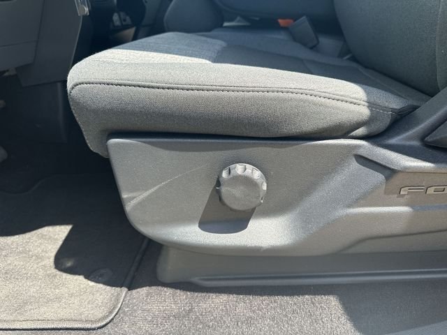 Used 2022 Silver Ford XLT image 37