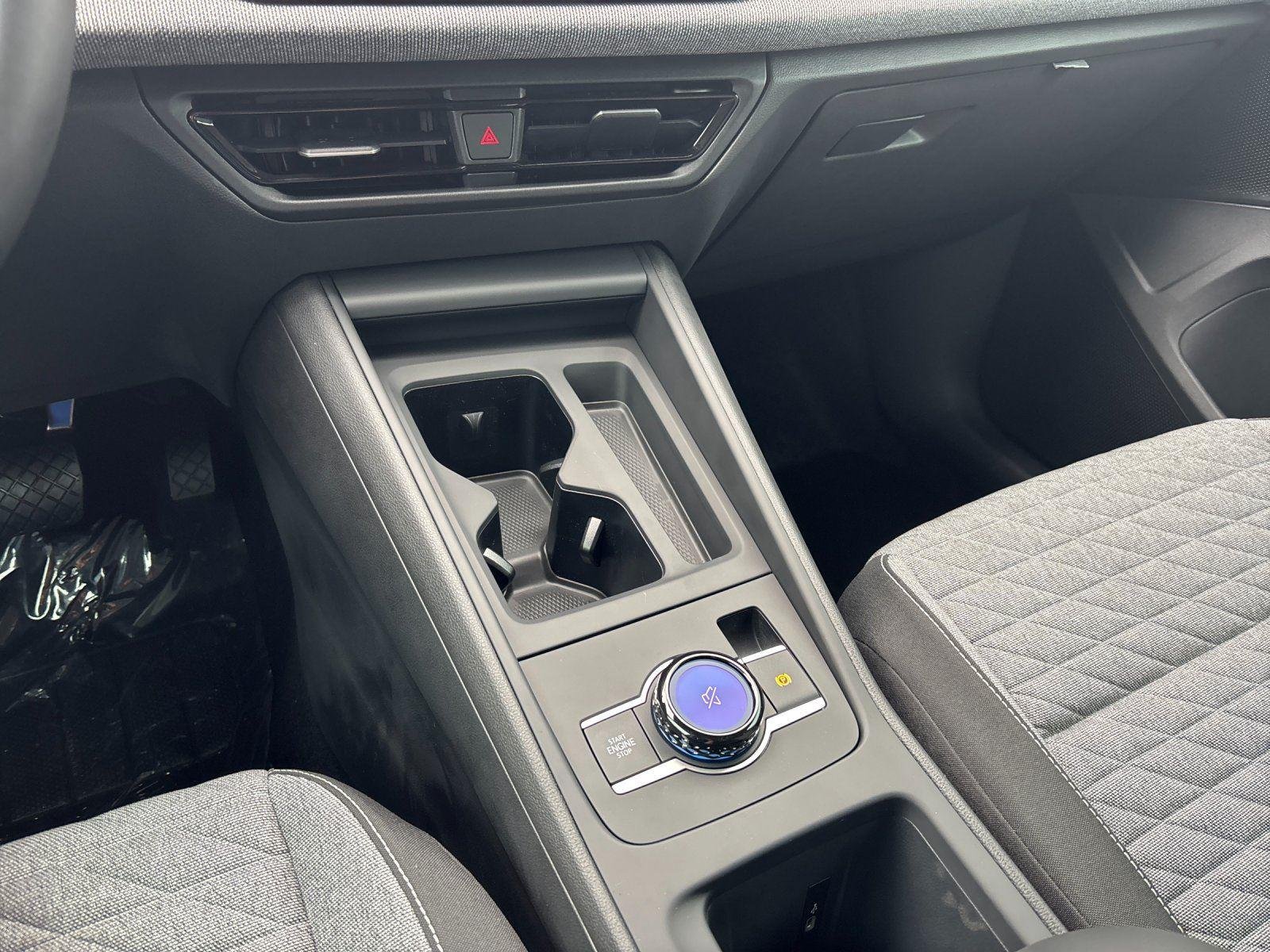 New 2026 Platinum Gray Metallic Volkswagen S image 26