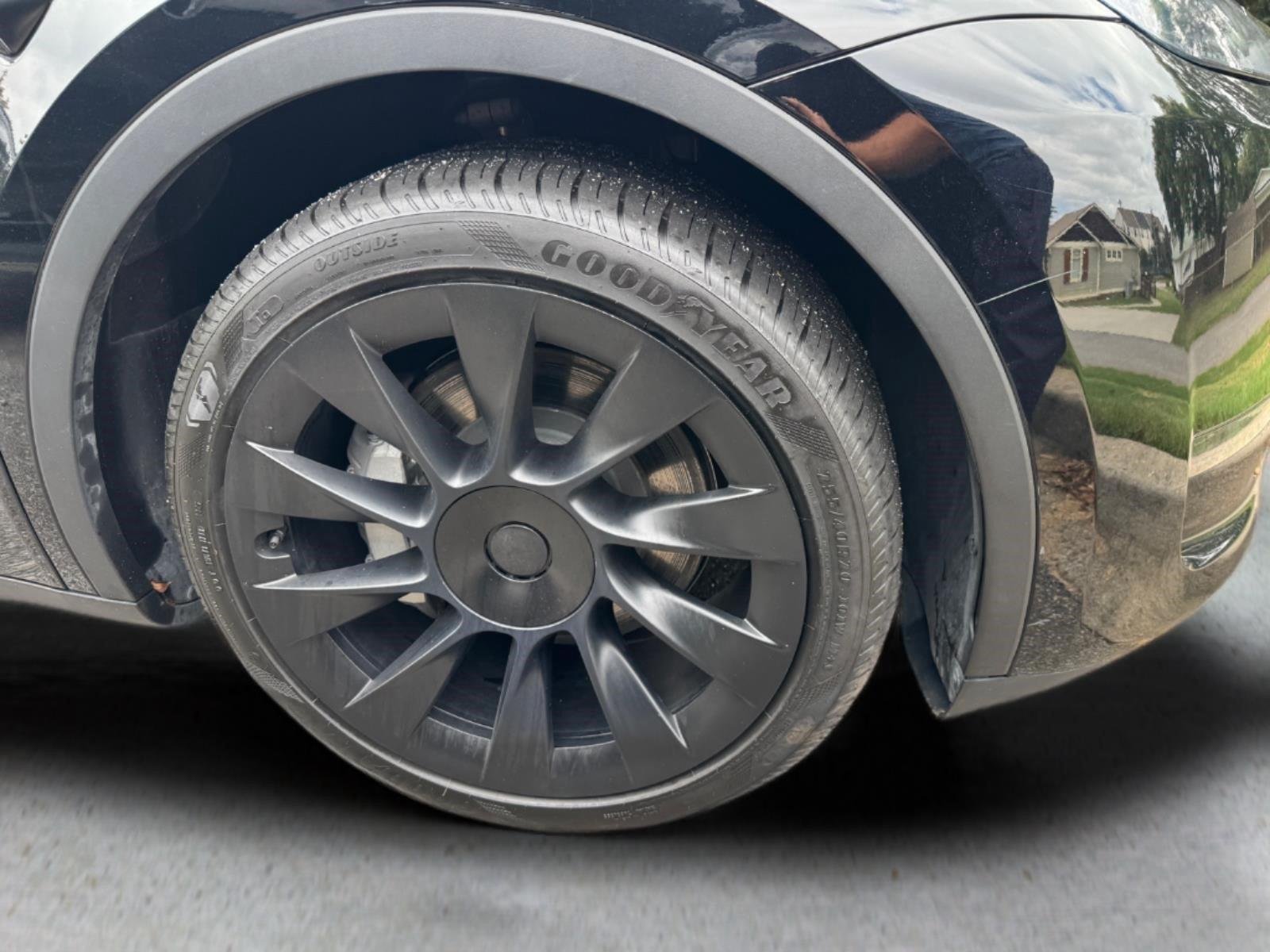 Used 2023  TESLA  image 15