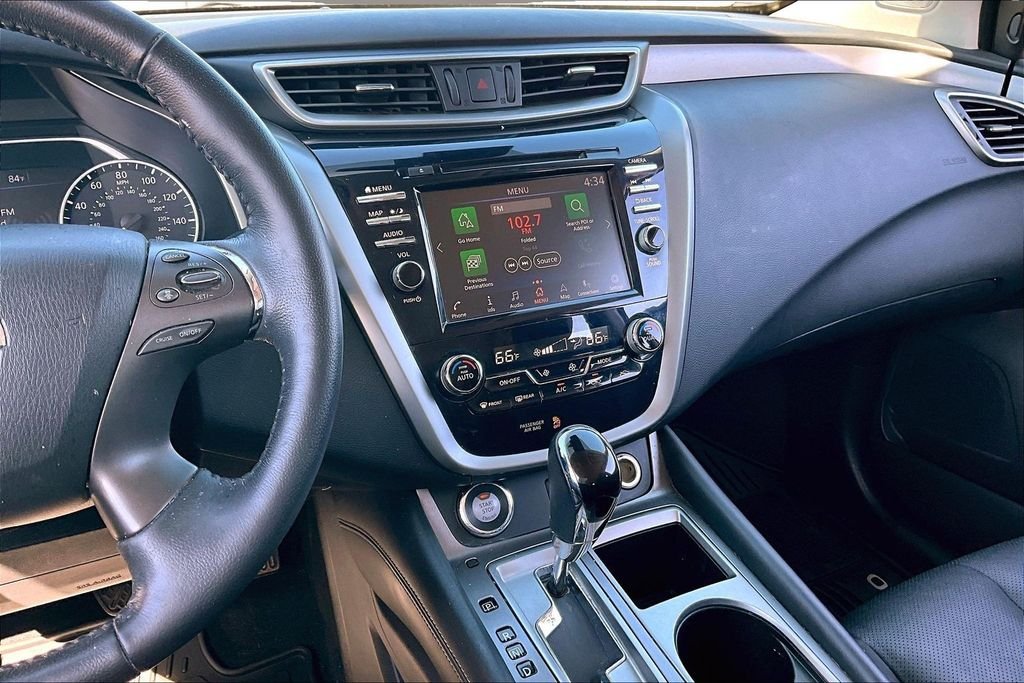 Used 2021 White Nissan SL image 6