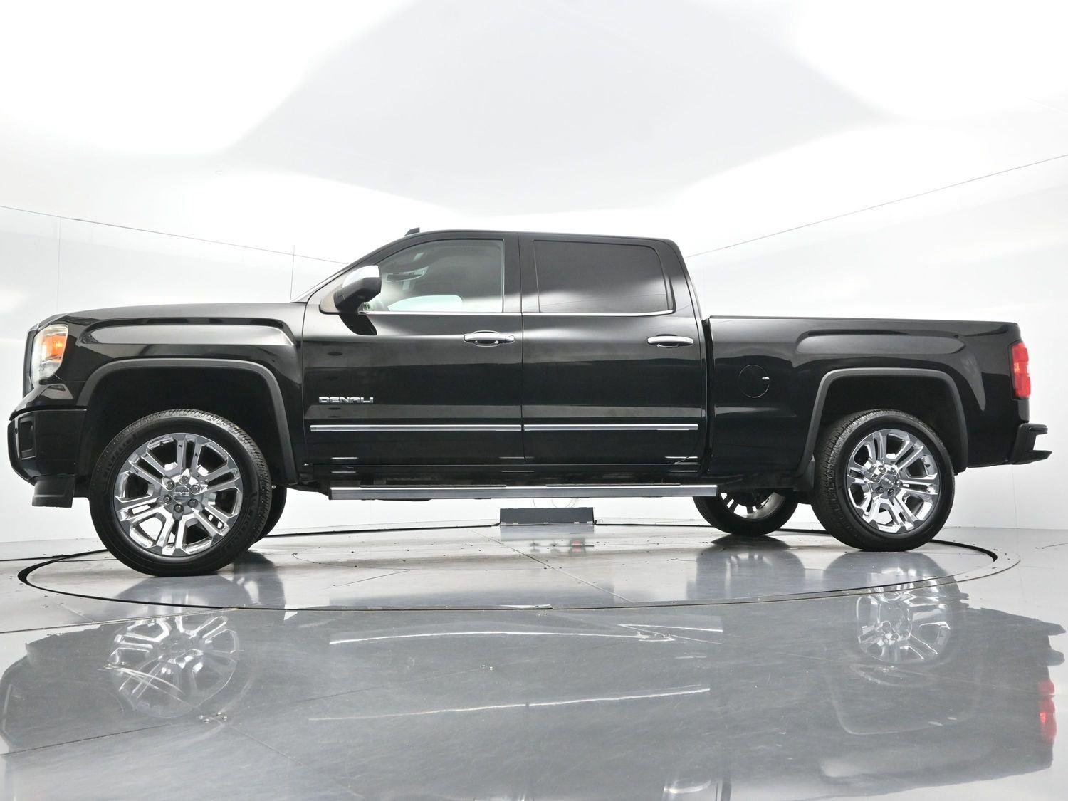 Used 2015 Onyx Black GMC Denali image 45