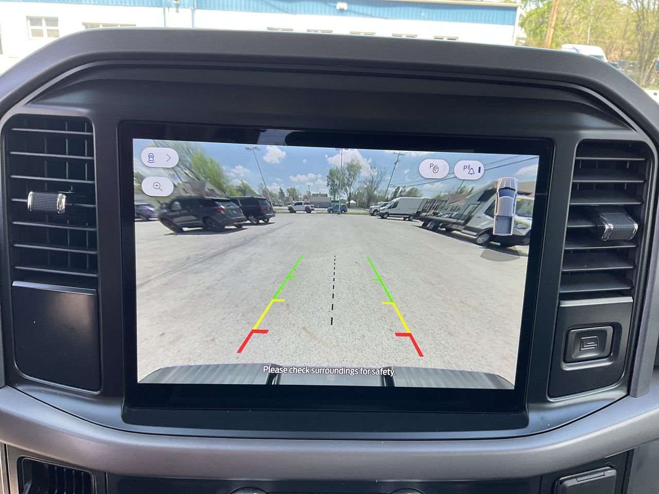 Used 2025 SILVER Ford Xlt image 16