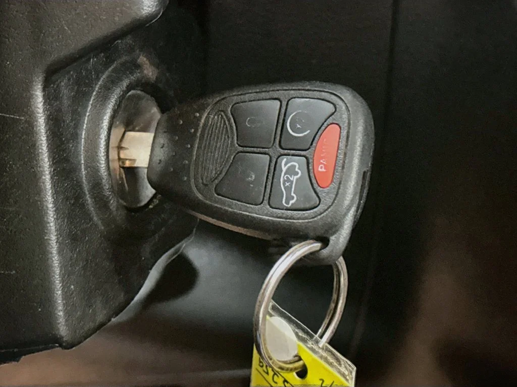 Used 2015 Red Jeep Sport image 18