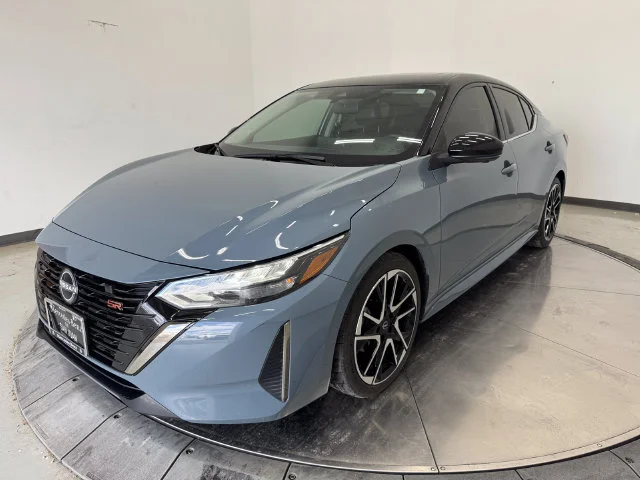 Used 2024 Atlantic Gray Metallic/Super Black Nissan SR image 30