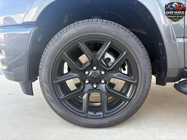 2026 RAM 1500 Laramie - Photo 25