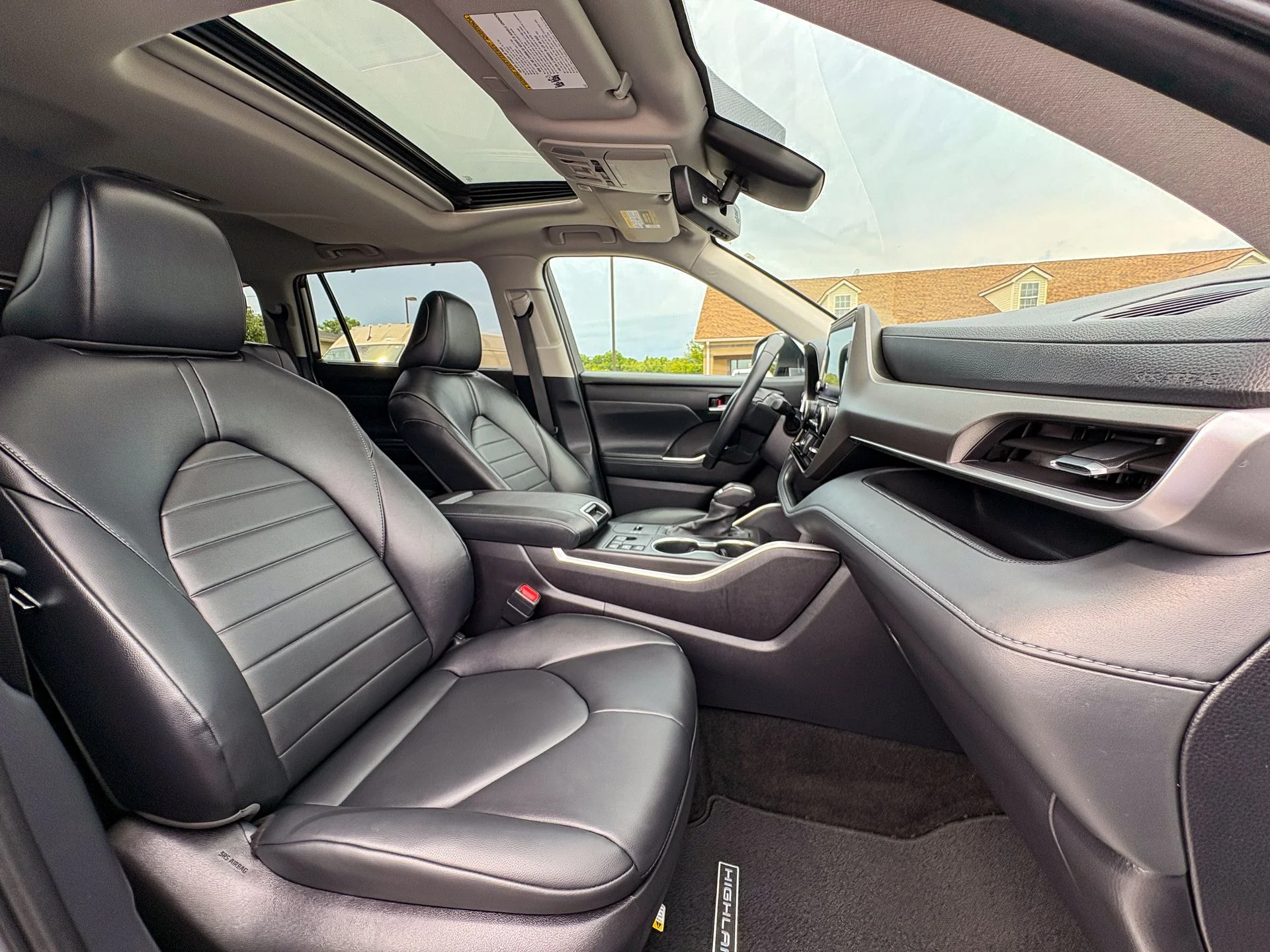 Used 2024 Silver Toyota XLE image 28