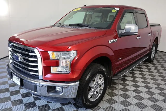 Used 2016 Red Ford XLT image 4