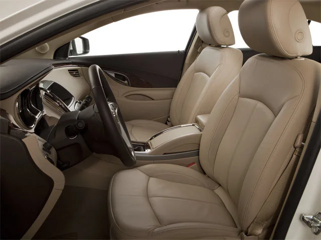 Used 2010 Quicksilver Metallic Buick CXS image 11