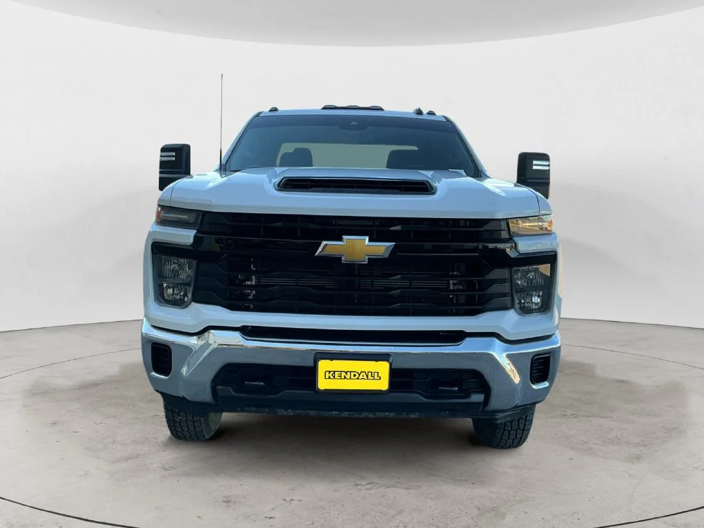 Used 2024 Summit White Chevrolet WT DRW image 3
