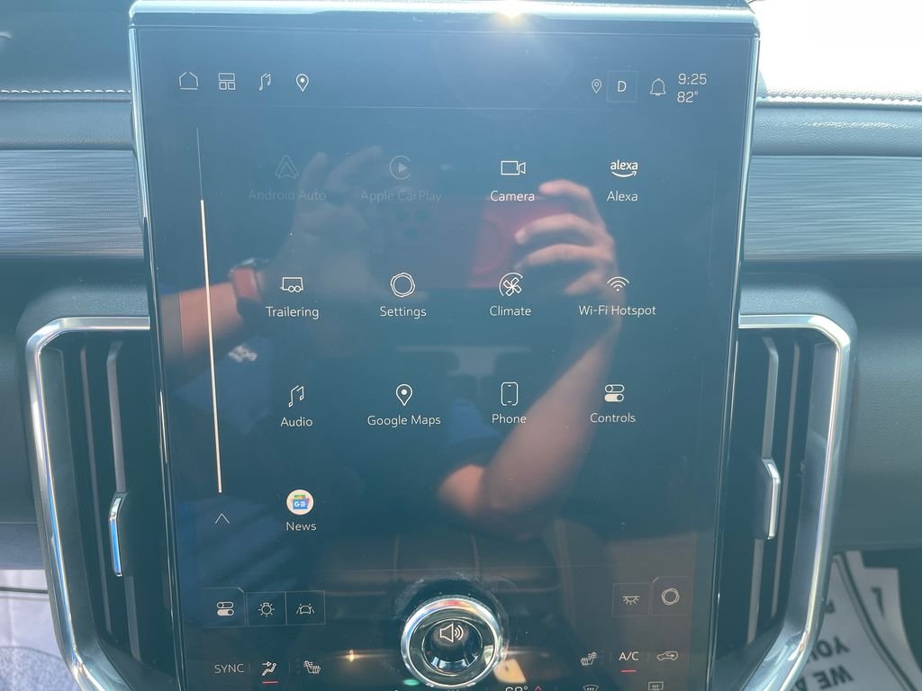Certified Used 2025 White GMC Elevation image 21