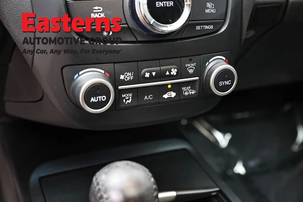 Used 2016 Black Acura Base image 21