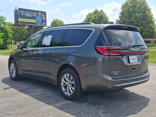 Used 2022 Gray Chrysler Touring L image 7