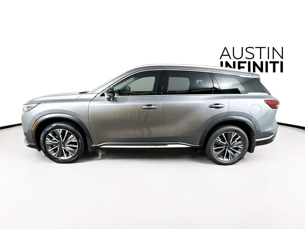 Certified Used 2026 Gray INFINITI LUXE image 5