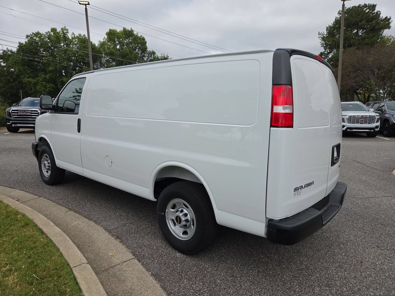 2026 GMC Savana Cargo Work Van - Photo 6