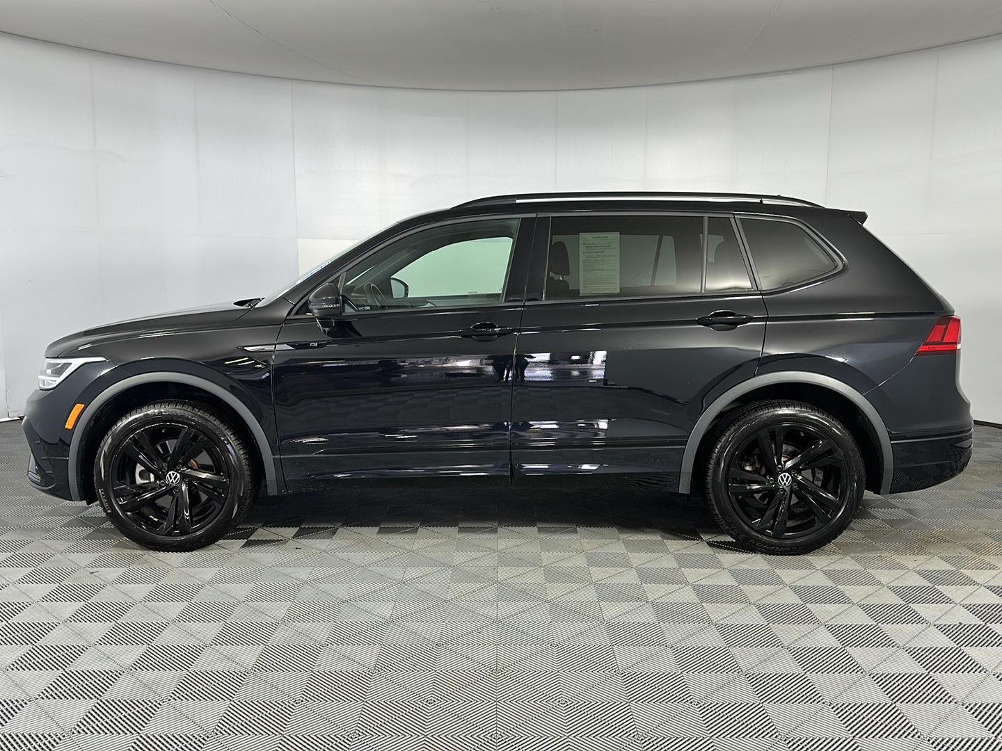 Used 2024 Deep Black Pearl Volkswagen SE R-Line Black image 7