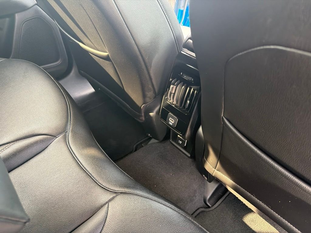 Used 2024 Blue Jeep Limited image 31