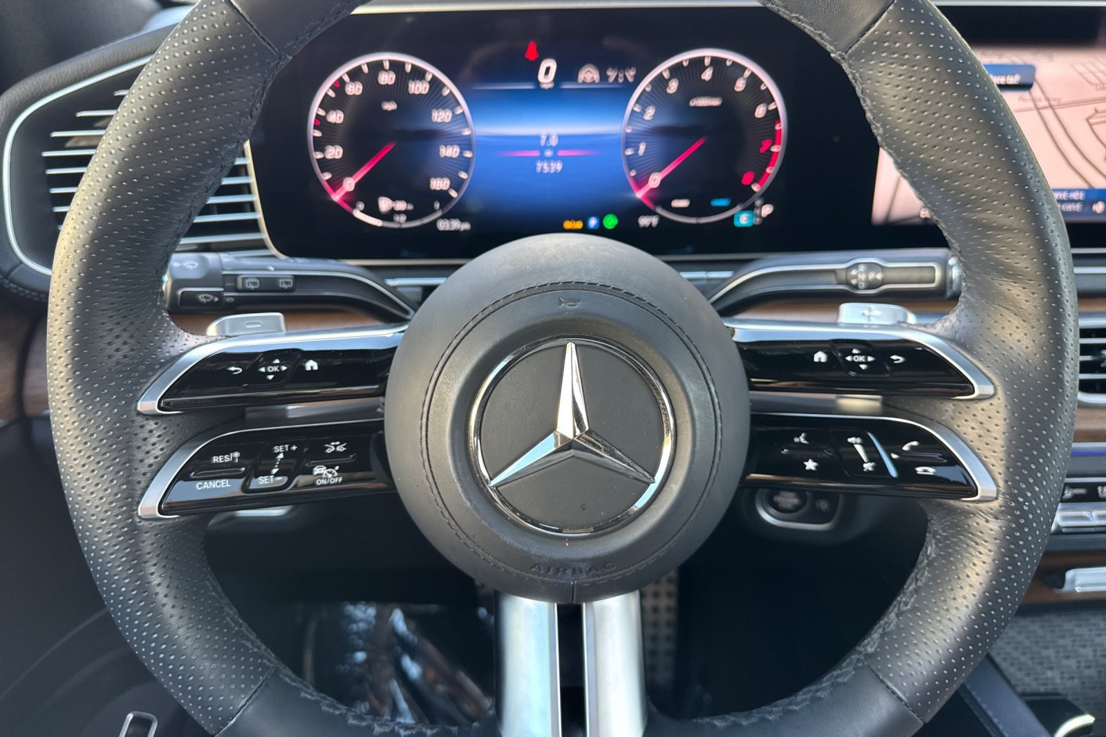 Used 2025 Silver Mercedes-Benz GLS 450 image 24