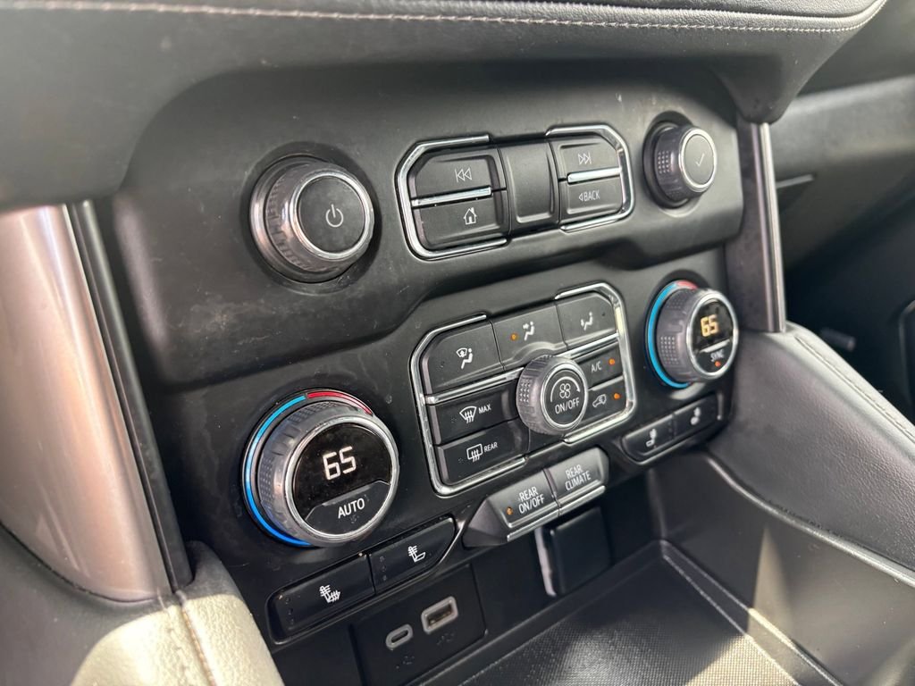 Used 2023 Gray Chevrolet Z71 image 18