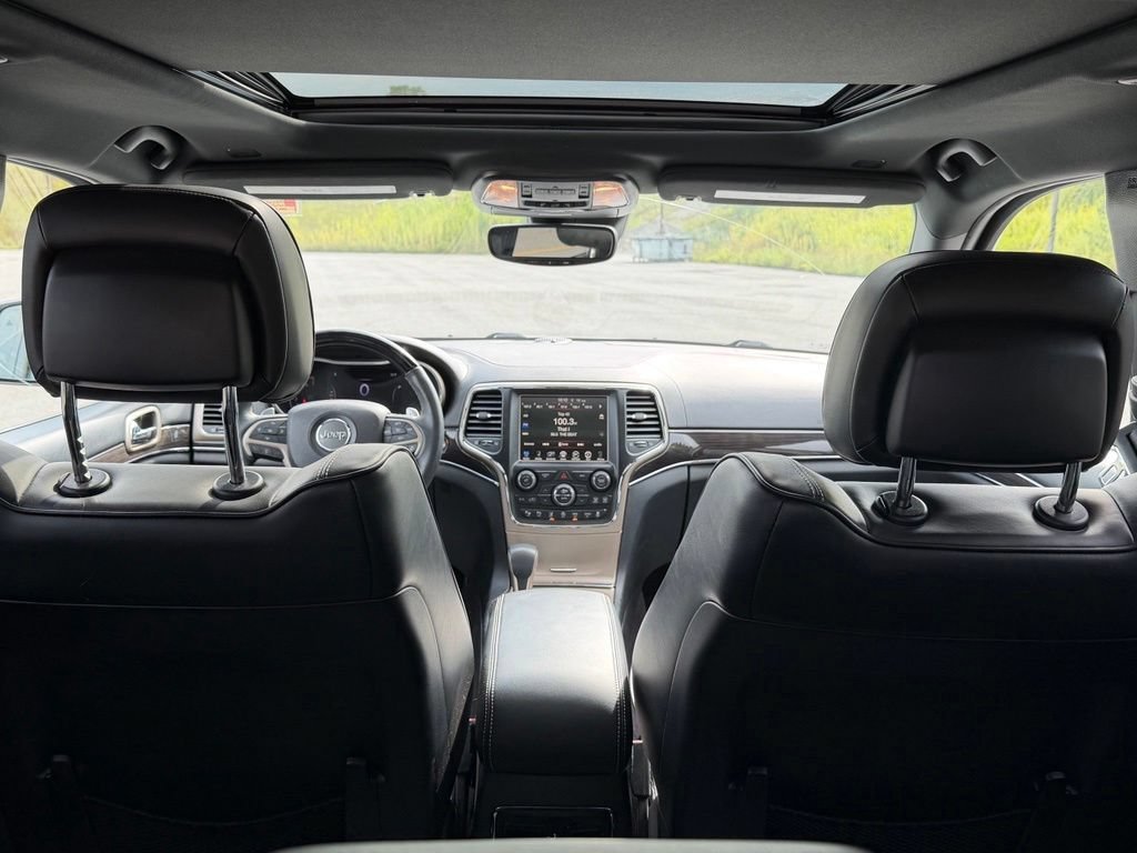 Used 2017 Bright White Clea Jeep Overland image 48