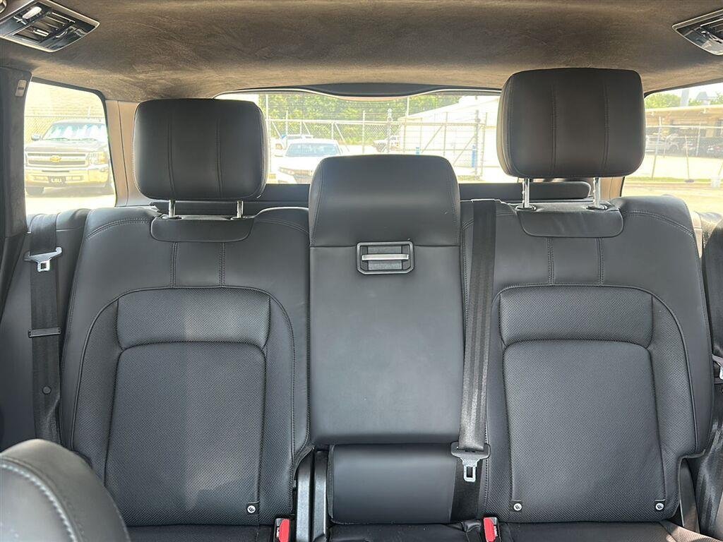 Used 2020 Yulong White Metallic Land Rover P525HSE image 14