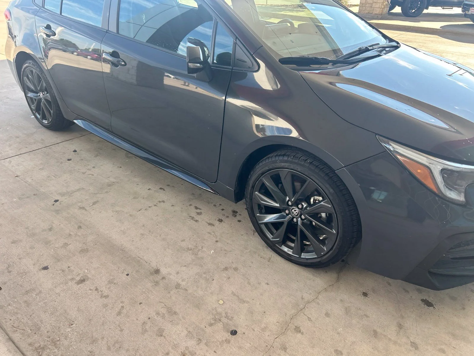 Used 2025 Gray Toyota SE image 4
