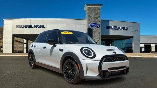 2023 MINI Hardtop Cooper S's photo