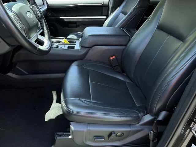 Used 2024 Black Ford XLT image 21